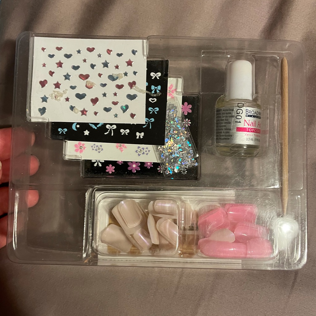 Brand New Colored Nail Art Set